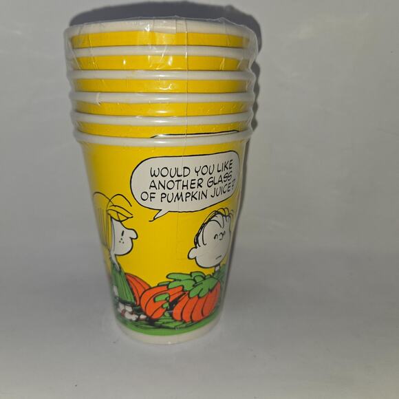 Peanuts Vintage Hallmark Halloween 6 Party Cups 9 fl oz Yellow Linus Lucy Patty - Picture 4 of 10